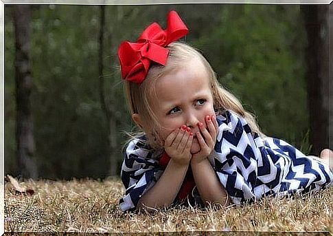 Simple hairstyle with bow