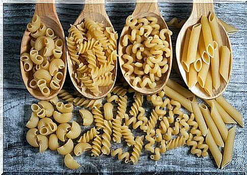 Pasta with avocado sauce