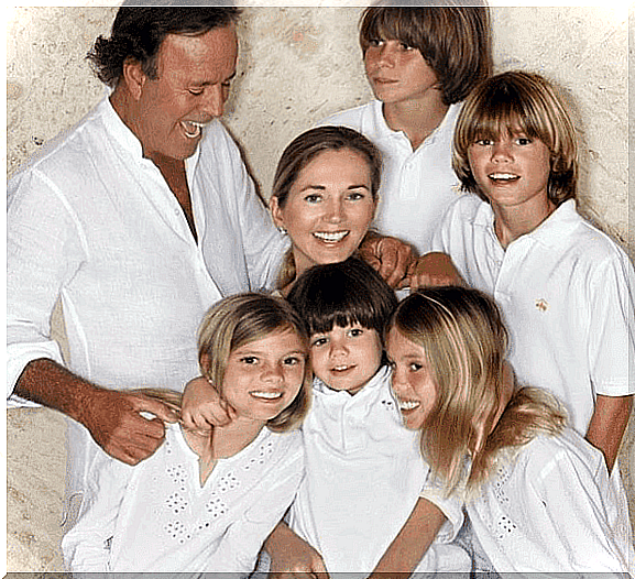 Five celebrities with large families